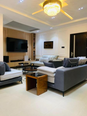 Lovely 3 bedroom duplex in Ikeja GRA